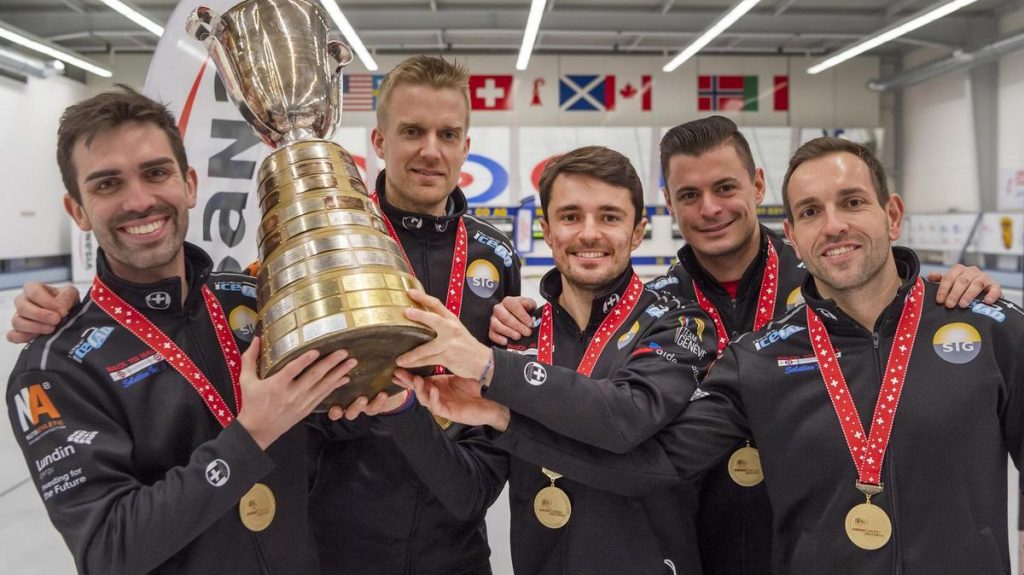 Un quatrième titre national élite pour le Team de Cruz. De gauche à droite: Peter de Cruz, Havard Vad Petersson (coach), Benoît Schwarz, Valentin Tanner et Sven Michel.